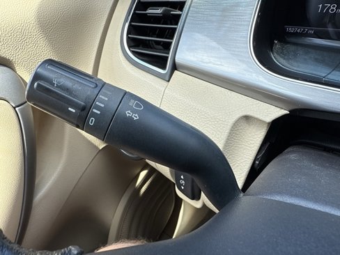 Used 2015 Ford Taurus SEL w/ Equipment Group 201A image 22