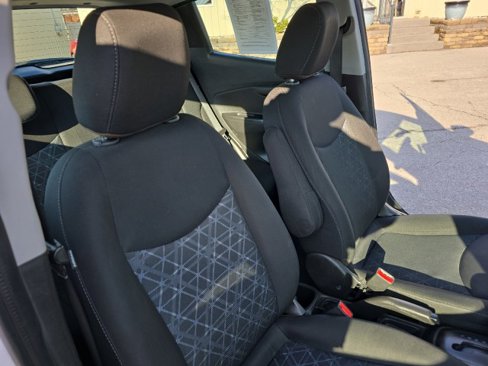 Used 2020 Chevrolet Spark LT image 31