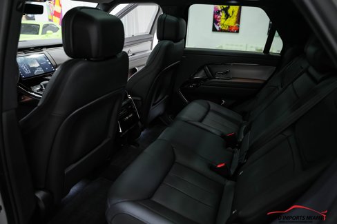 Used 2024 Land Rover Range Rover Sport Dynamic SE image 9