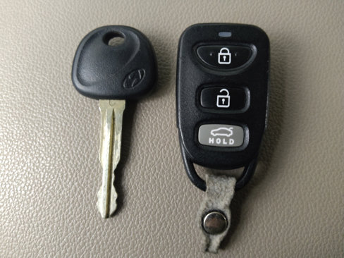 Used 2017 Hyundai Elantra SE image 32