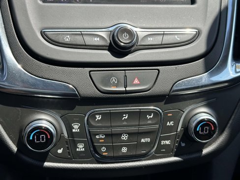Used 2023 Chevrolet Equinox LT image 25