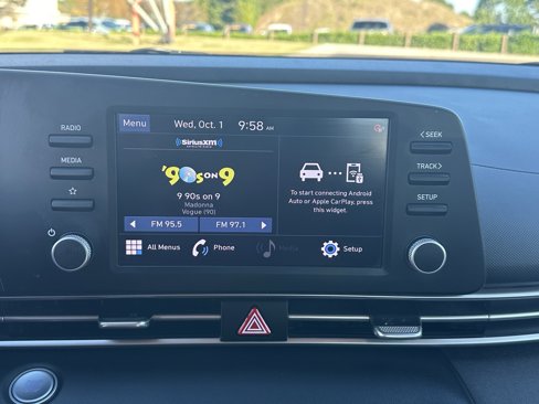 Used 2023 Hyundai Elantra SEL image 28