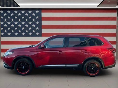 Used 2018 Mitsubishi Outlander SEL image 8