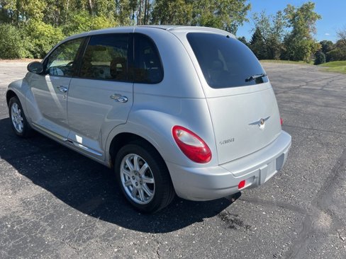 Used 2010 Chrysler PT Cruiser image 6