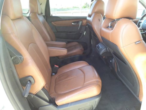 Used 2017 Chevrolet Traverse LT image 16
