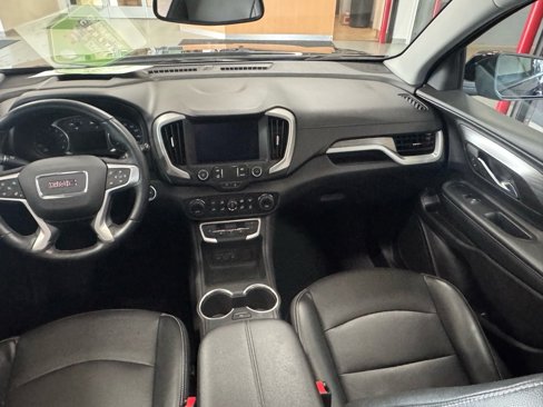 Used 2024 GMC Terrain SLT w/ Tech Package image 16
