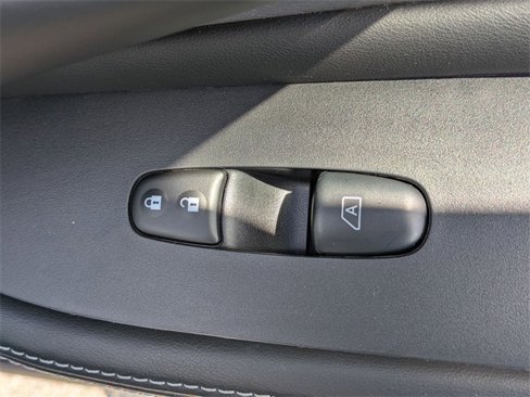 Used 2022 Nissan Murano SV image 31