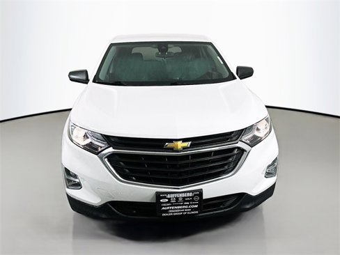 Used 2020 Chevrolet Equinox LS image 2