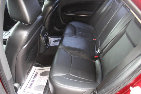Used 2016 Chrysler 300 Limited image 15
