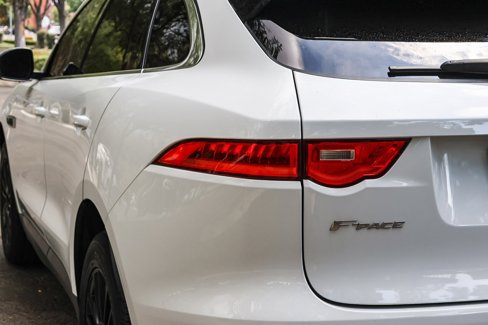 Used 2020 Jaguar F-PACE Prestige image 7