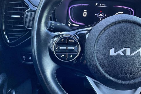 Used 2023 Kia Soul EX image 18