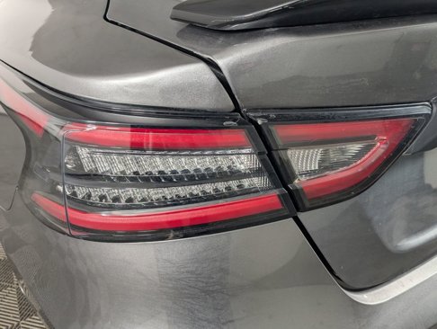 Used 2019 Nissan Maxima SR w/ Premium Package image 11