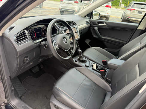 Used 2019 Volkswagen Tiguan SEL w/ 3rd Row Seat Package image 2