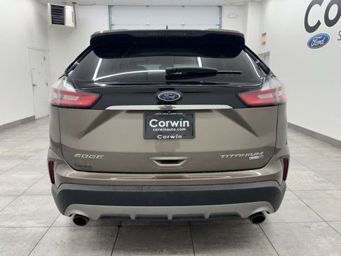 Used 2019 Ford Edge Titanium w/ Equipment Group 301A image 3