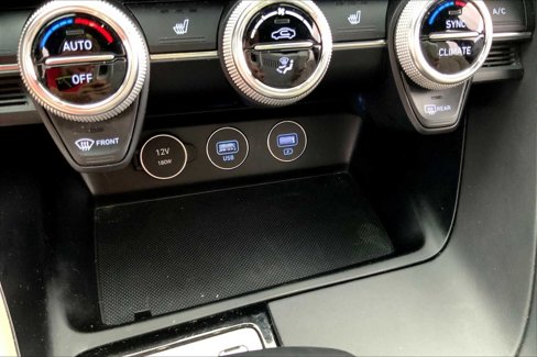 Used 2023 Genesis G70 2.0T image 33