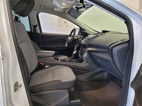 Used 2019 Ford Escape S image 12