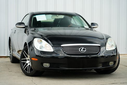Used 2004 Lexus SC 430 Convertible image 2