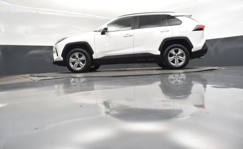 Used 2022 Toyota RAV4 XLE image 40