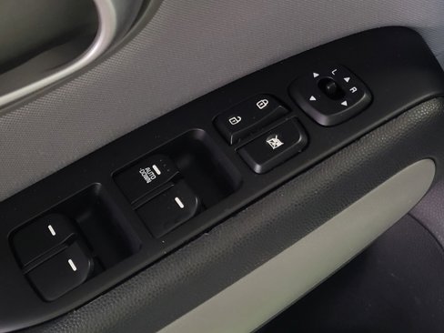 Used 2016 Kia Soul image 27