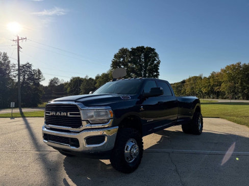 Used 2020 RAM 3500 Tradesman w/ Max Tow Package image 3