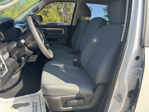 Used 2020 RAM 1500 Classic SLT image 10