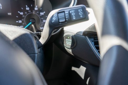 Used 2020 Ford Escape SE image 24