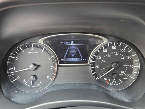 Used 2020 Nissan Pathfinder Platinum image 16