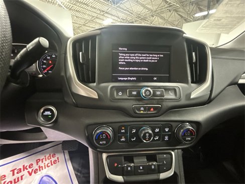 Certified 2024 GMC Terrain SLE w/ Driver Convenience Package image 12