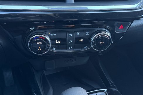 New 2025 Chevrolet Trax ACTIV w/ Sunroof Package image 25
