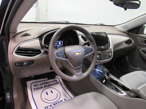 Used 2023 Chevrolet Malibu LT image 14