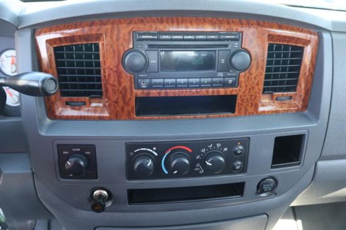 Used 2006 Dodge Ram 1500 Truck SLT image 17