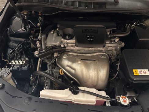 Used 2017 Toyota Camry XSE image 25