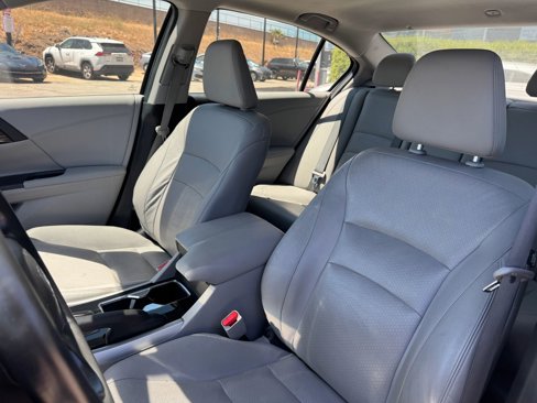 Used 2017 Honda Accord EX-L image 19