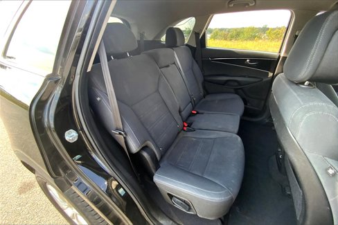 Used 2016 Kia Sorento LX image 28