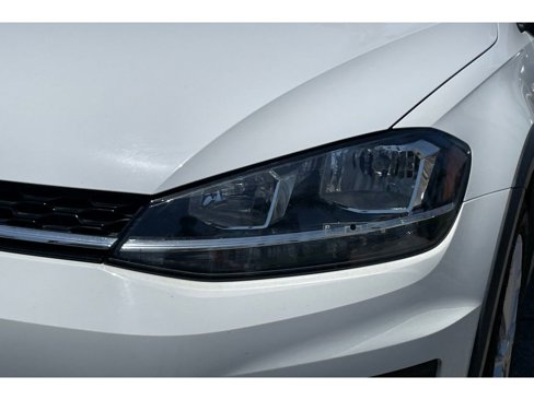 Used 2019 Volkswagen Golf Alltrack S image 44