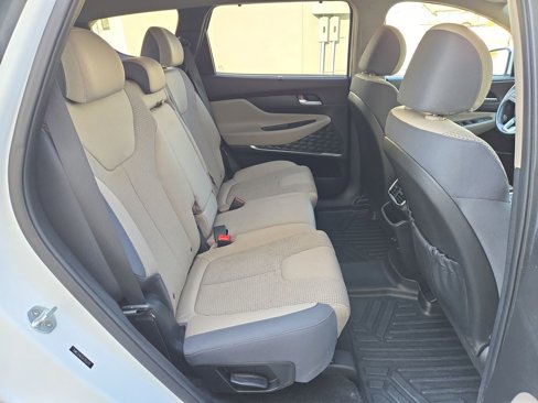 Used 2020 Hyundai Santa Fe SEL w/ Convenience Package image 16