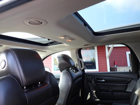 Used 2014 GMC Acadia SLT image 9