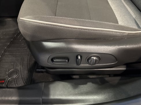 Used 2021 Chevrolet TrailBlazer LT image 23