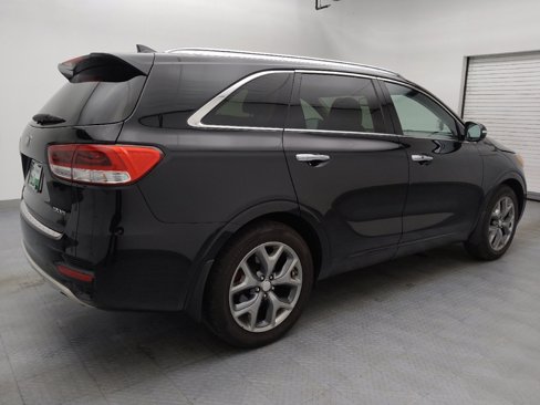 Used 2017 Kia Sorento SX image 10