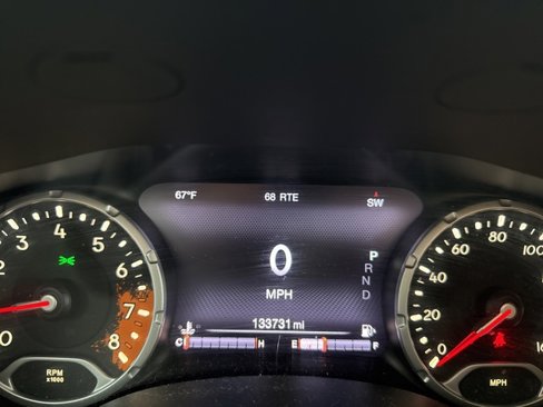 Used 2015 Jeep Renegade Limited w/ Advanced Technology Group image 11