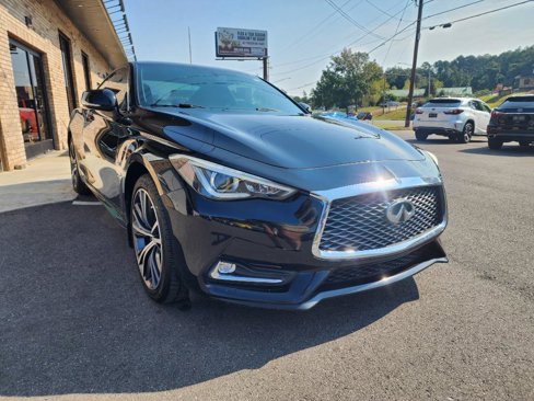 Used 2017 INFINITI Q60 2.0t image 7