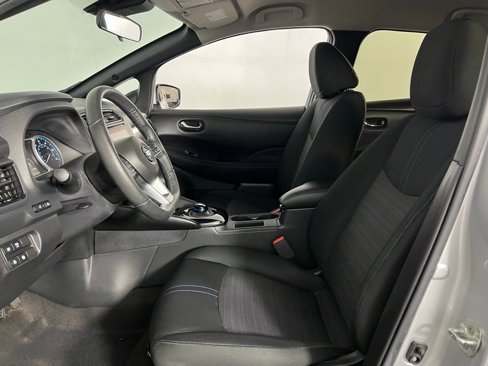 Used 2022 Nissan Leaf SV image 24