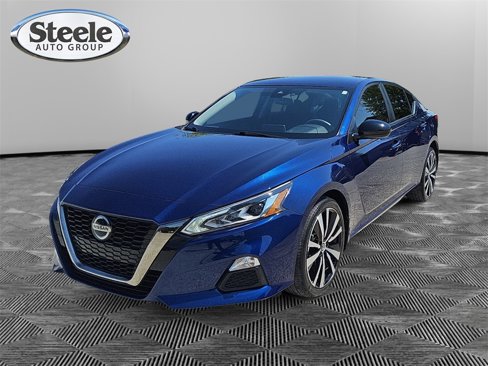 Used 2022 Nissan Altima 2.5 SR image 1