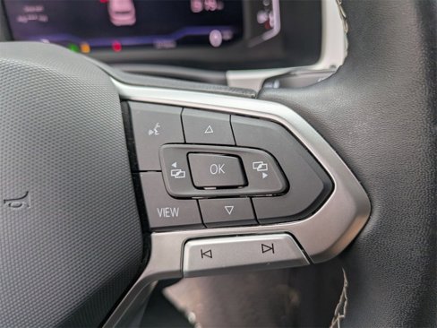 Used 2022 Volkswagen Atlas Cross Sport SE image 19