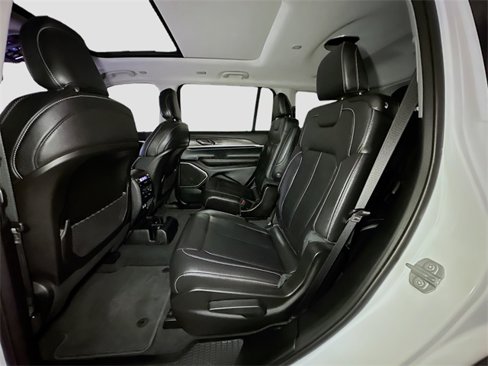 Certified 2022 Jeep Grand Cherokee L Limited image 33
