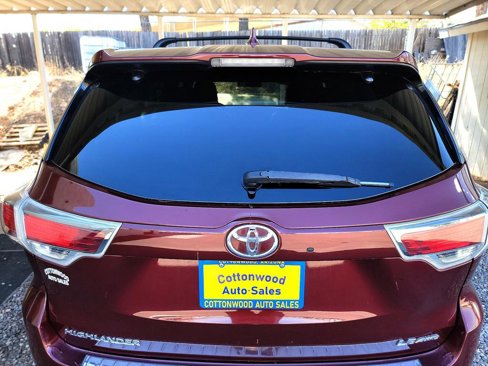 Used 2015 Toyota Highlander LE image 31