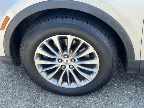 Used 2016 Lincoln MKX Select image 25