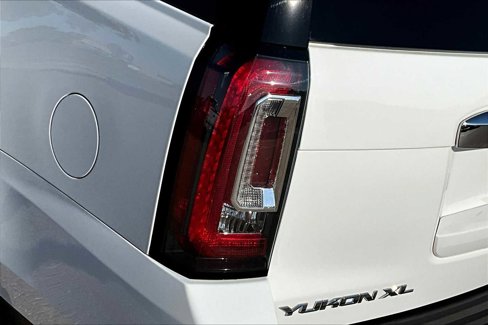 Used 2015 GMC Yukon XL Denali w/ Touring Package image 28