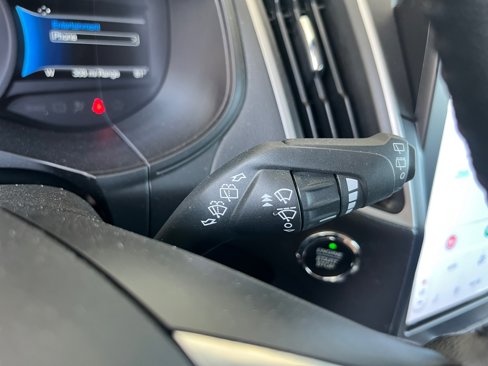 Used 2024 Ford Edge SEL image 11