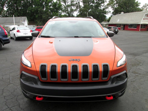 Used 2016 Jeep Cherokee Trailhawk w/ Comfort/Convenience Group image 8